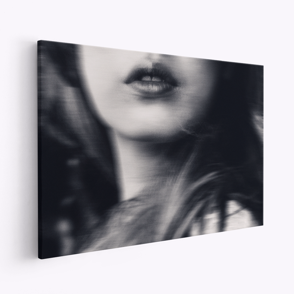 Canvas taulu - Your lips making everything strange